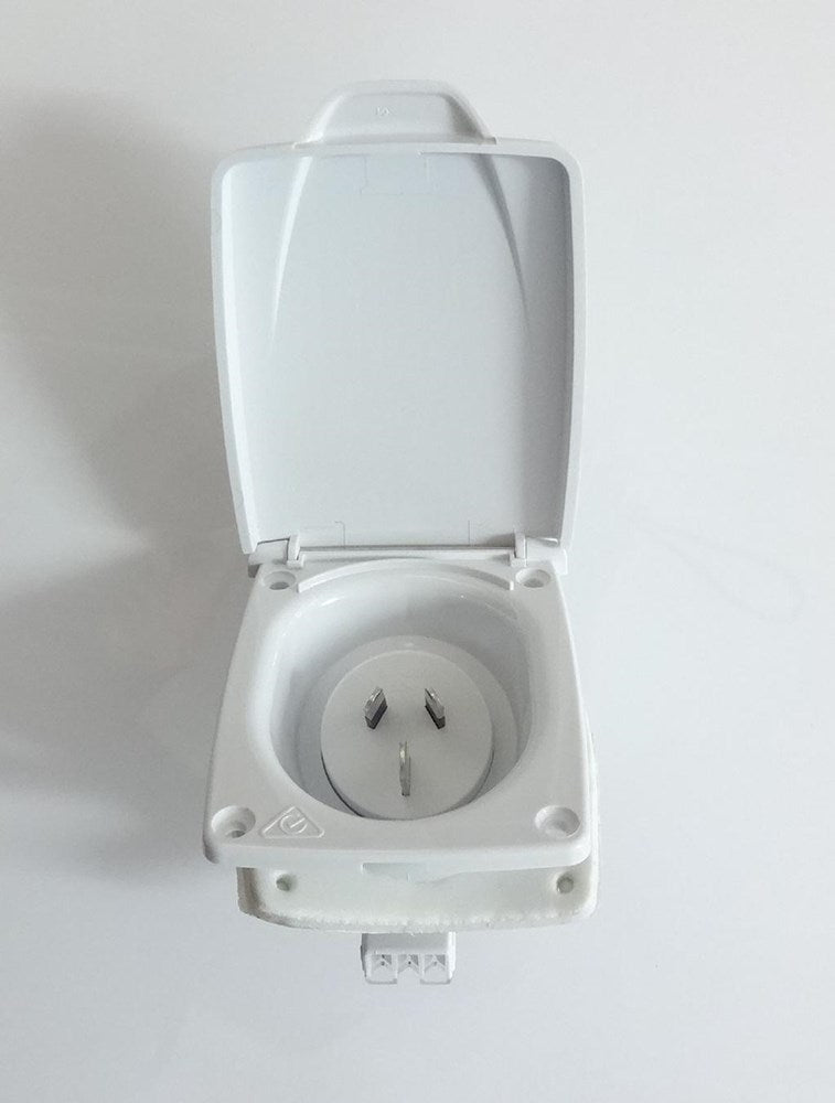 CMS 240 VOLT POWER INLET 15AMP