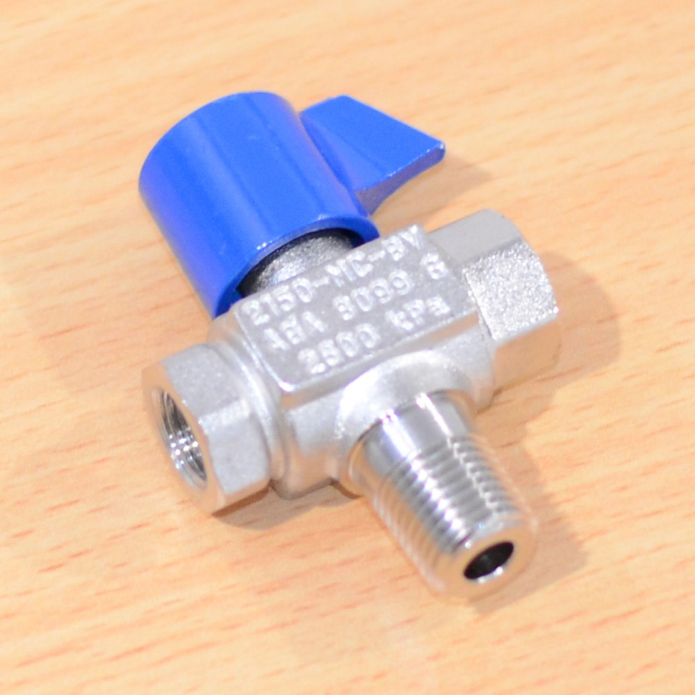 REGULATOR MANUAL CHANGEOVER VALVE