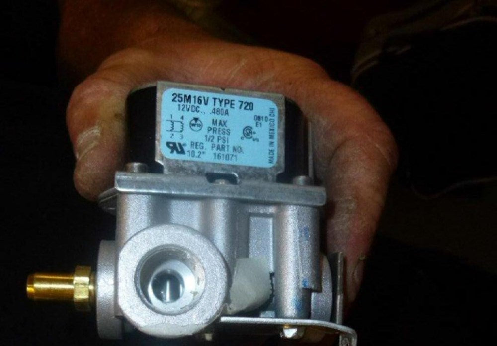 SUBURBAN GAS VALVE to suit 161071