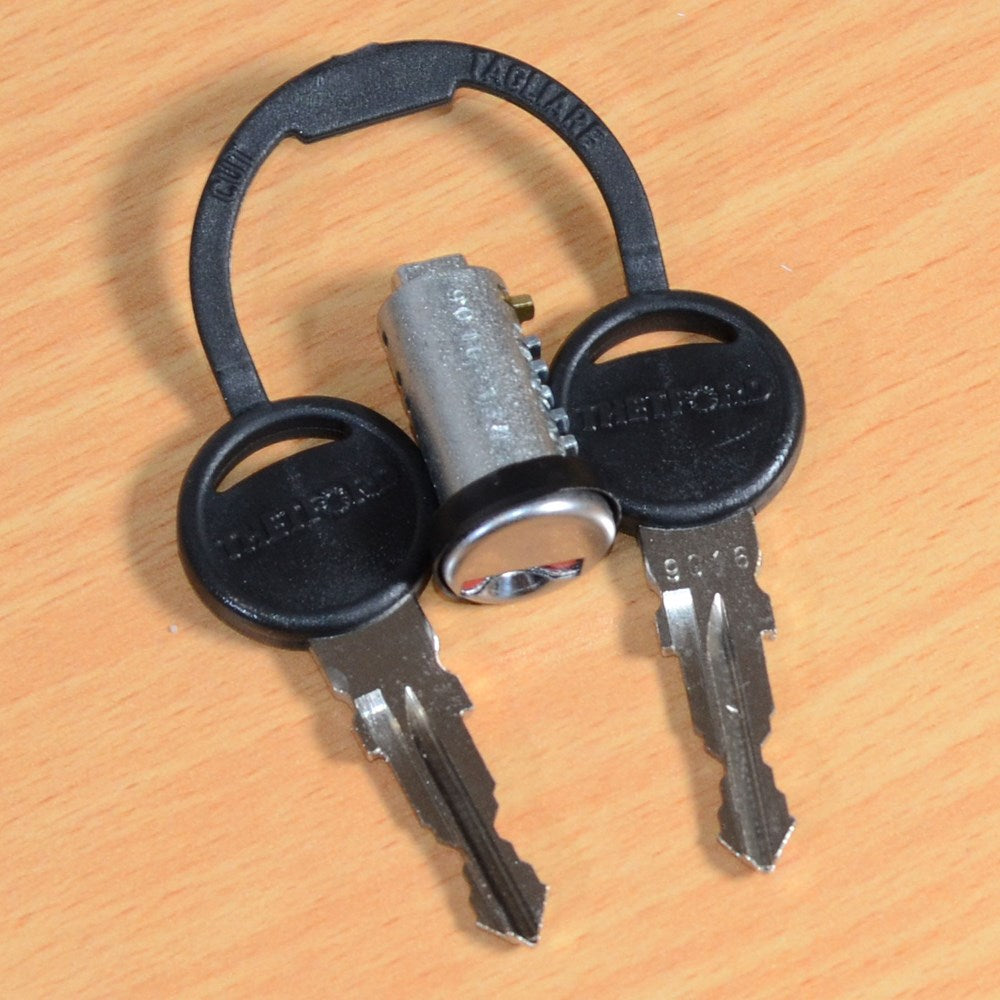 THETFORD SERVICE DOOR ZADI LOCK & KEY 26604